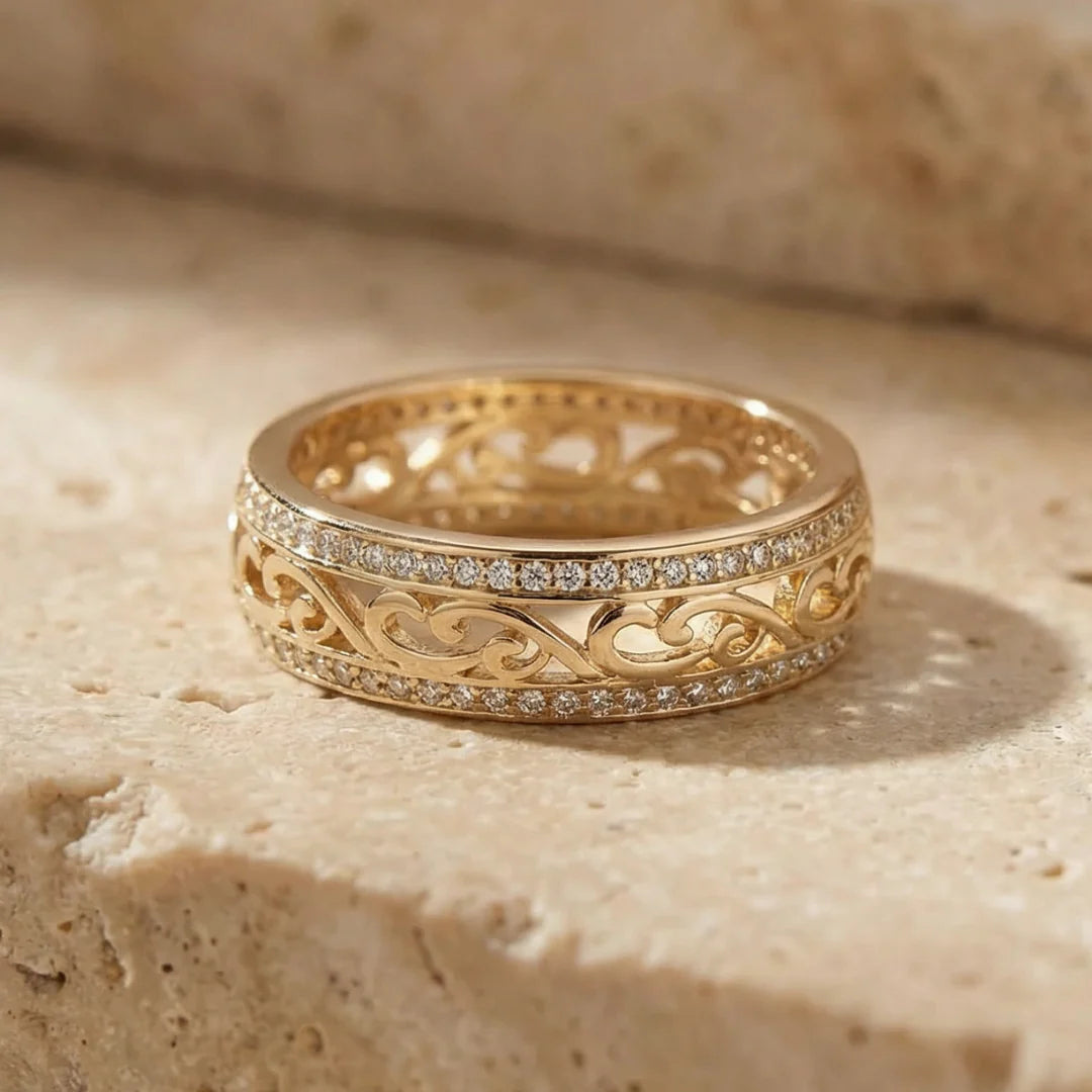 Shiny Hollow Gold Ring | Gold