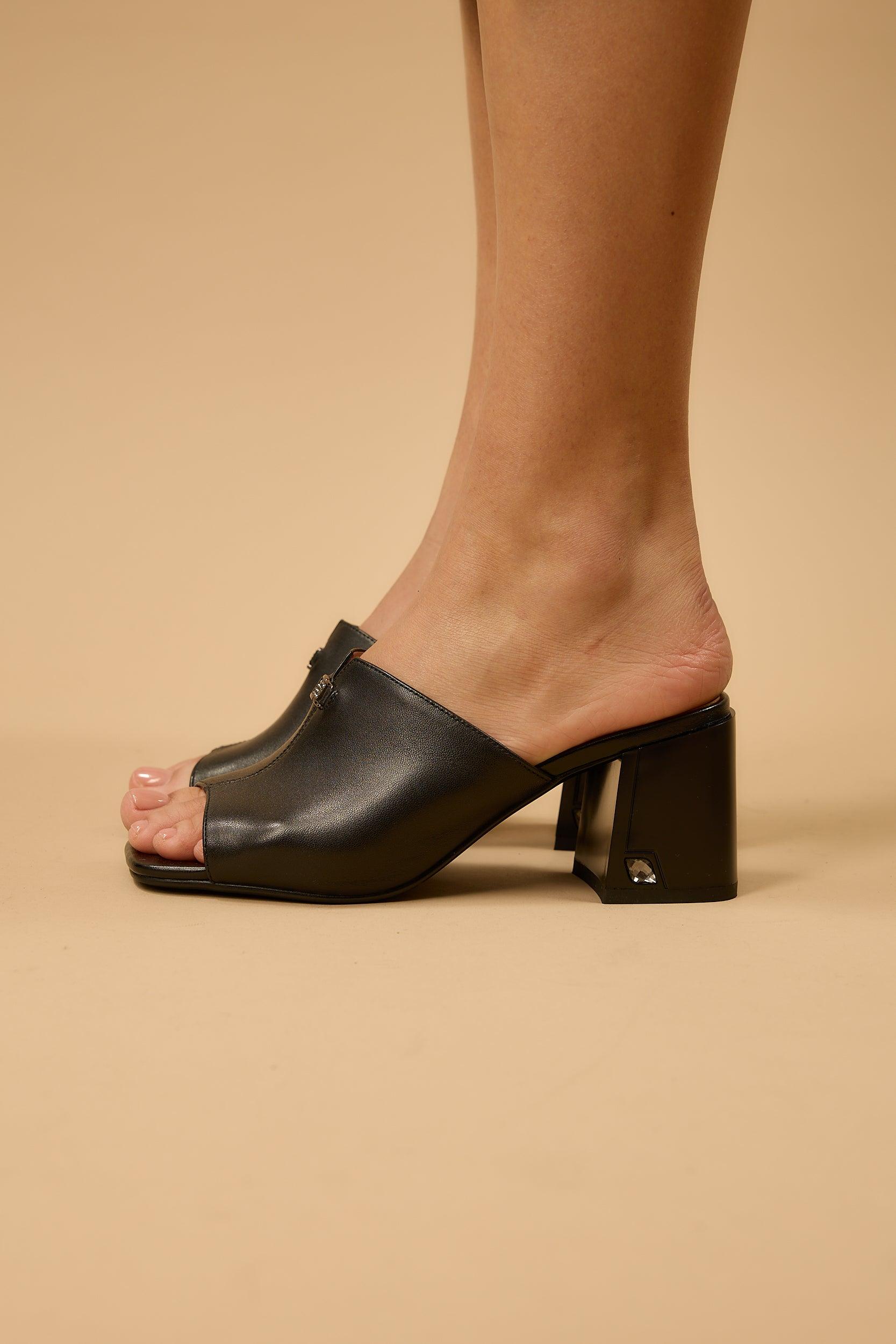 Evita Black