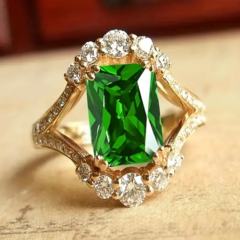 Elisova Grenthal Royal Emerald Ring | Gold